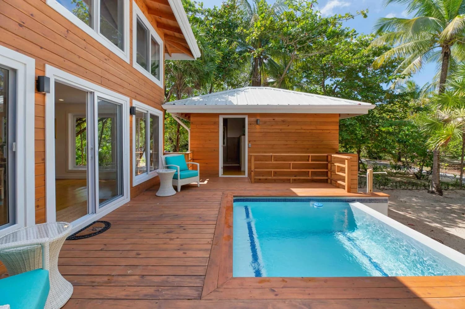 Wooden deck and plunge pool at Caulfields Cottage